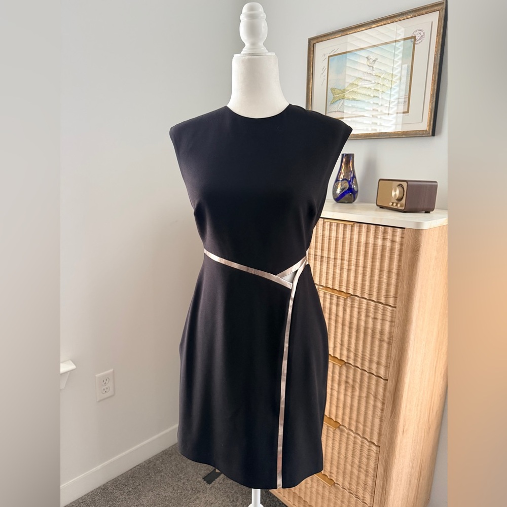 Halston Heritage S4 black faux leather trim. Back cutout cocktail dress
